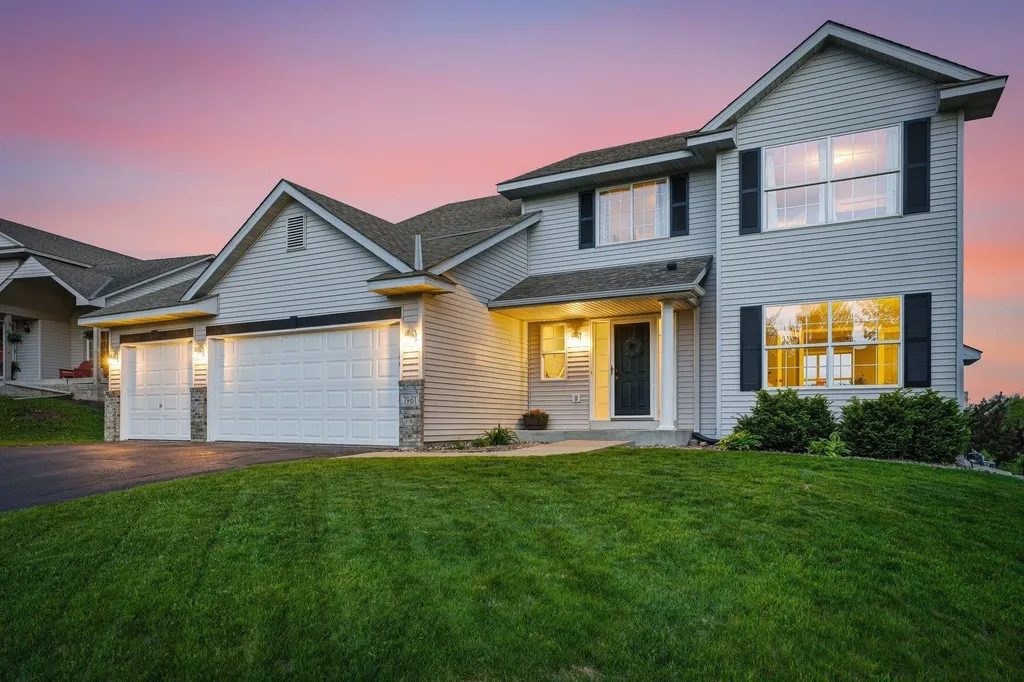 1961 Sierra Parkway Waconia MN 55387