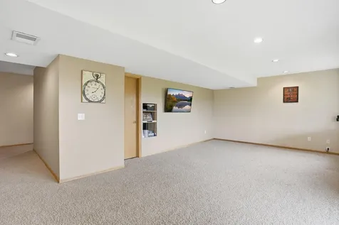 1961 Sierra Parkway Waconia MN 55387