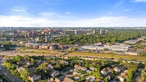 2528 17th Avenue S Minneapolis MN 55404