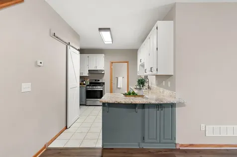 2008 Parkway Avenue Shakopee MN 55379