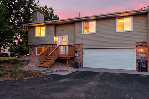 1264 Deercliff Lane Eagan MN 55123
