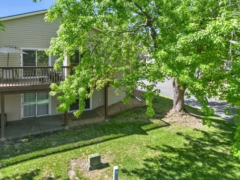 1264 Deercliff Lane Eagan MN 55123
