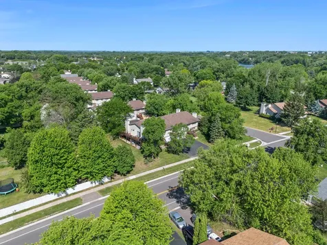 1264 Deercliff Lane Eagan MN 55123