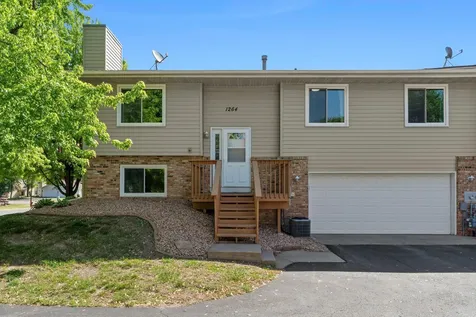1264 Deercliff Lane Eagan MN 55123