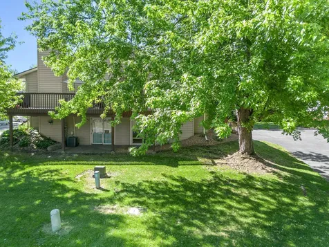 1264 Deercliff Lane Eagan MN 55123