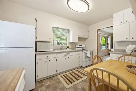 918 14th Street N Moorhead MN 56560