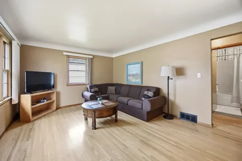 918 14th Street N Moorhead MN 56560