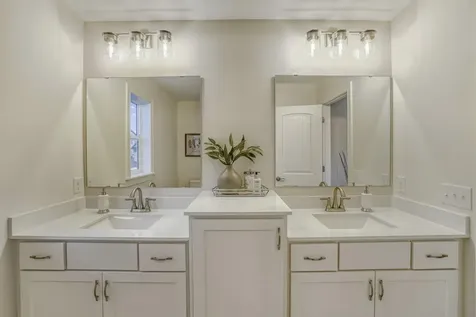2885 Trinity Drive Shakopee MN 55379