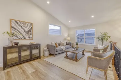 2885 Trinity Drive Shakopee MN 55379