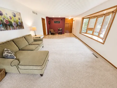 1919 5th Avenue NW Austin MN 55912