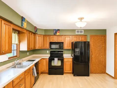 1919 5th Avenue NW Austin MN 55912