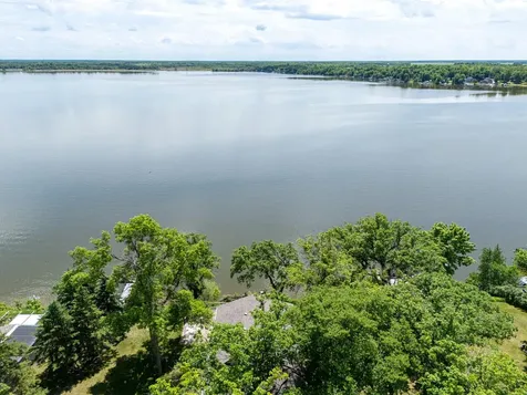 15815 Sandy Beach Road SE Mentor MN 56736
