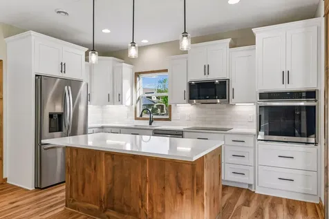 752 Somerwood Lane Waconia MN 55387