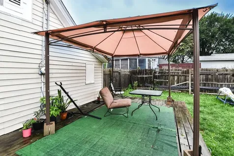 792 Cook Avenue E Saint Paul MN 55106