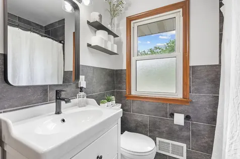 8140 Xerxes Avenue S Bloomington MN 55431