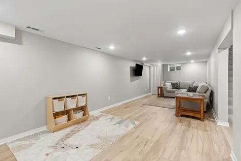 8140 Xerxes Avenue S Bloomington MN 55431