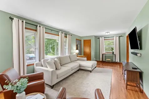 8140 Xerxes Avenue S Bloomington MN 55431