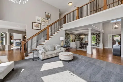 2932 Fairway Drive Chaska MN 55318