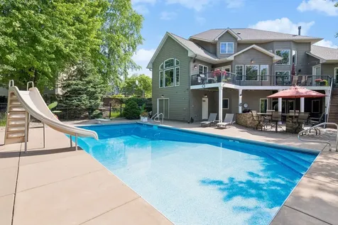 2932 Fairway Drive Chaska MN 55318