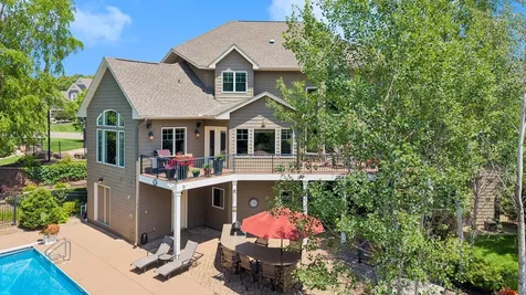2932 Fairway Drive Chaska MN 55318
