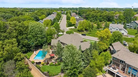 2932 Fairway Drive Chaska MN 55318