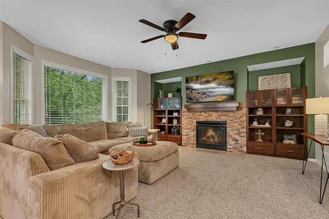 3373 Couchtown Path Rosemount MN 55068