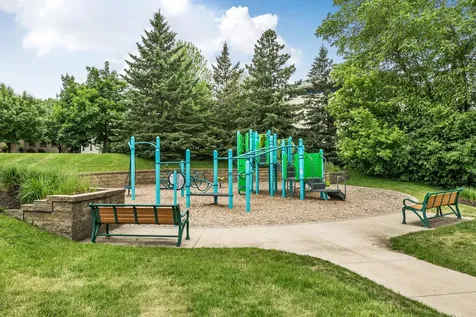 3373 Couchtown Path Rosemount MN 55068