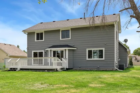 8906 Woodhall Crossing N Brooklyn Park MN 55443