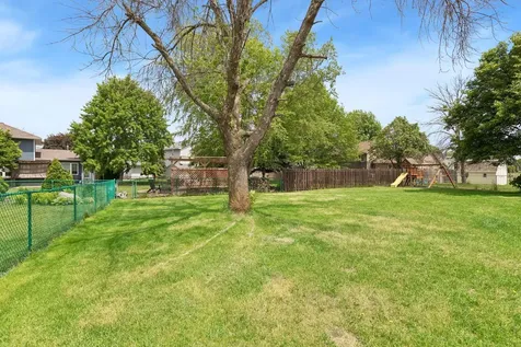 8906 Woodhall Crossing N Brooklyn Park MN 55443