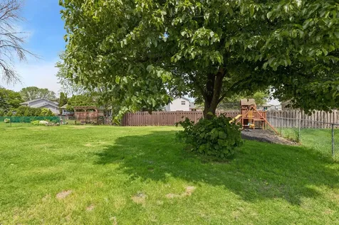 8906 Woodhall Crossing N Brooklyn Park MN 55443