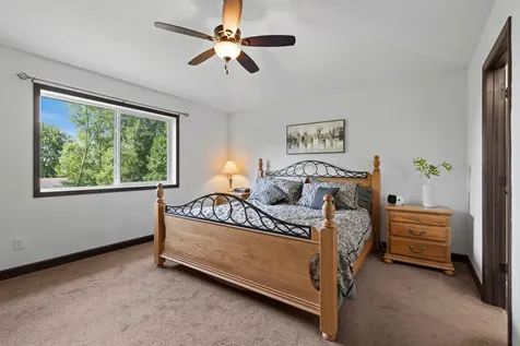 21340 Hytrail Circle Lakeville MN 55044
