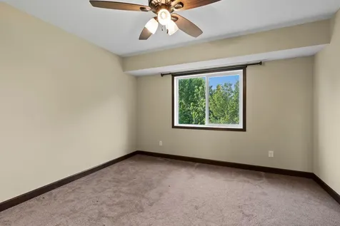 21340 Hytrail Circle Lakeville MN 55044