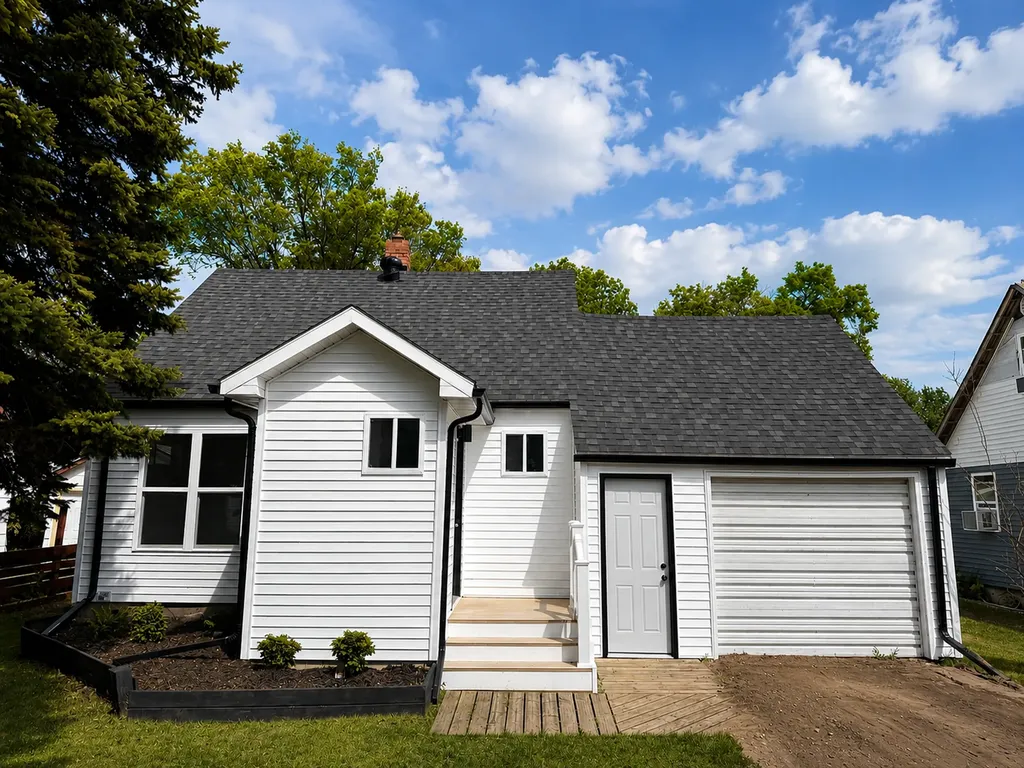 922 Tindolph Avenue S Thief River Falls MN 56701