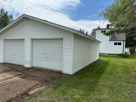 922 Tindolph Avenue S Thief River Falls MN 56701