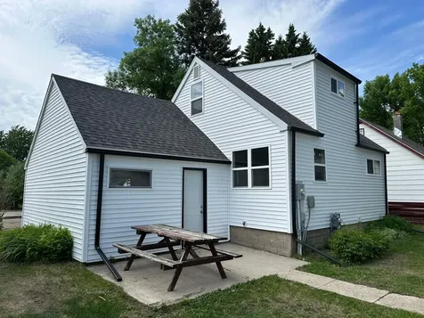 922 Tindolph Avenue S Thief River Falls MN 56701