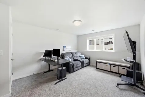6031 8th Street W West Fargo ND 58078