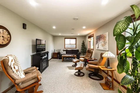2111 Robins Nest SE Alexandria MN 56308