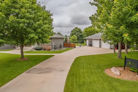 2111 Robins Nest SE Alexandria MN 56308