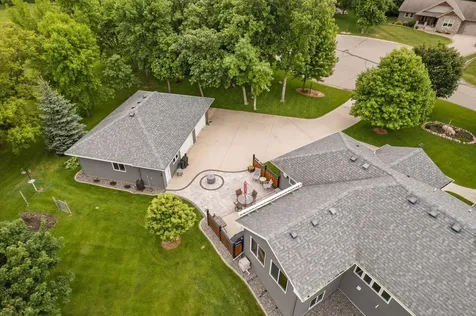 2111 Robins Nest SE Alexandria MN 56308