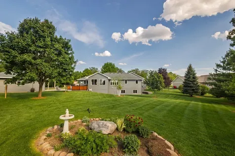 2111 Robins Nest SE Alexandria MN 56308