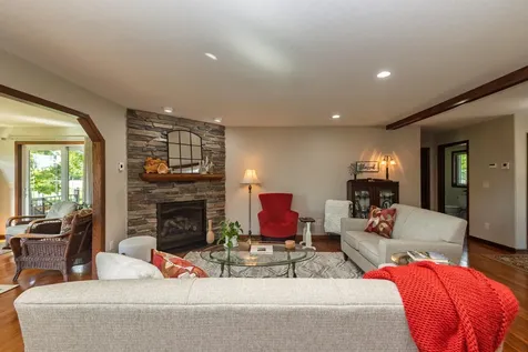 2111 Robins Nest SE Alexandria MN 56308