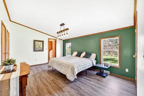 5404 S Midbon Road Superior WI 54880
