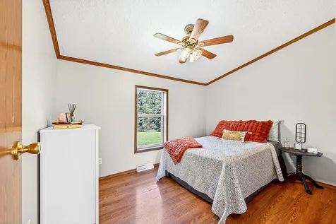 5404 S Midbon Road Superior WI 54880