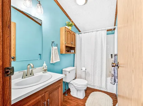 5404 S Midbon Road Superior WI 54880