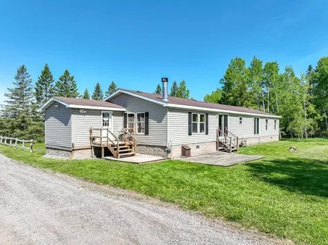 5404 S Midbon Road Superior WI 54880