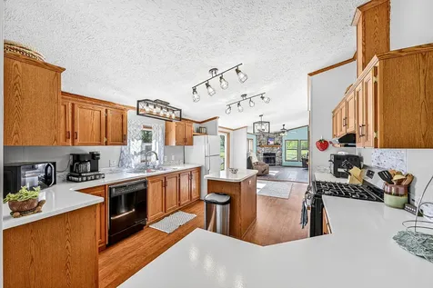 5404 S Midbon Road Superior WI 54880