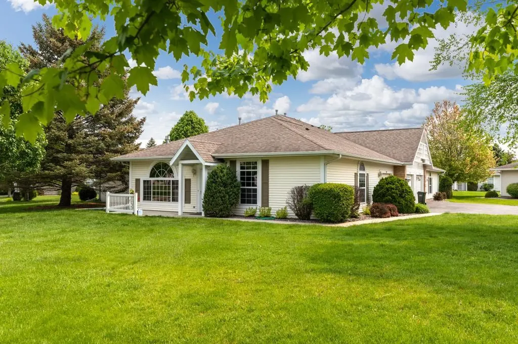 1920 Waterford Place SW Rochester MN 55902