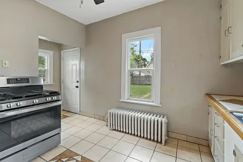 996 Charles Avenue Saint Paul MN 55104