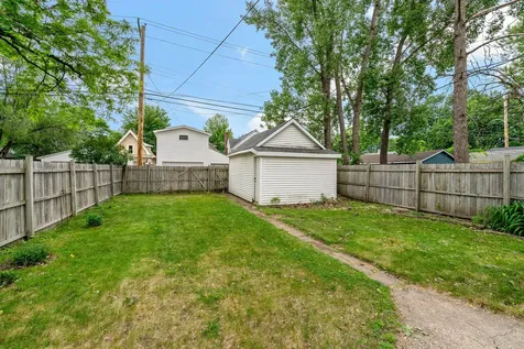 996 Charles Avenue Saint Paul MN 55104