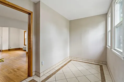 996 Charles Avenue Saint Paul MN 55104